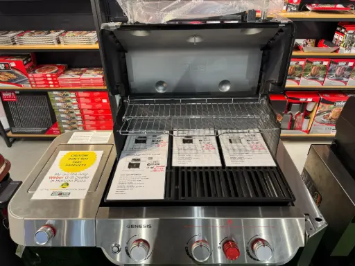 Genesis E-33S Gas Grill